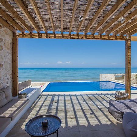 Niova Villa - Seafront, Private Pool And Ionian Sea Views, By Zantewize Alykes  Eksteriør billede