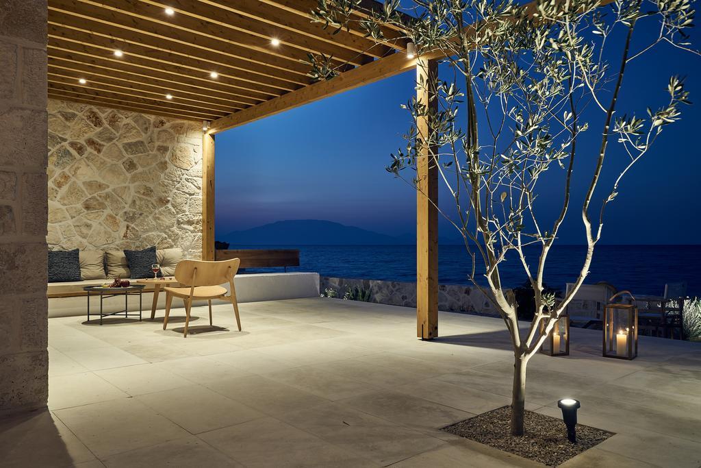 Niova Villa - Seafront, Private Pool And Ionian Sea Views, By Zantewize Alykes  Eksteriør billede